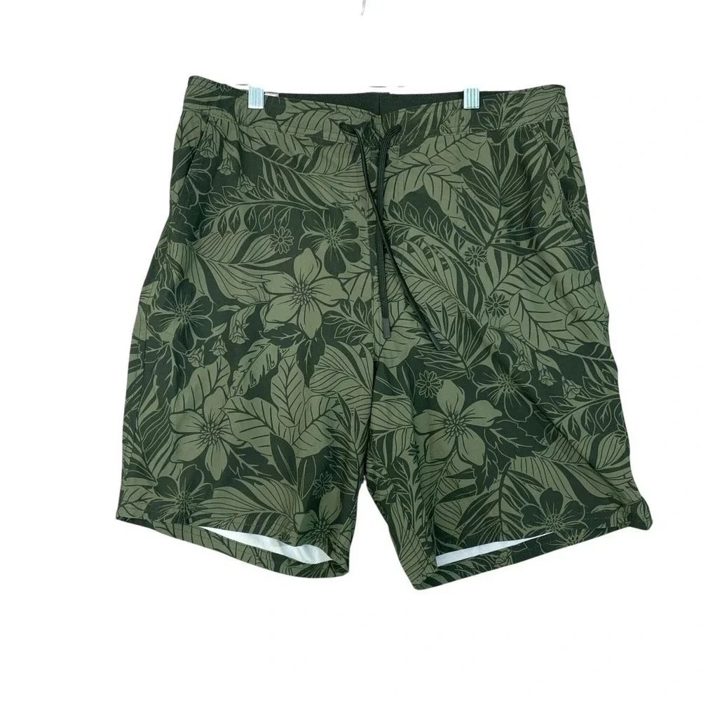 NWT Kirkland Signature Swim Shorts Men's XXL Green Polyester Floral Tropical